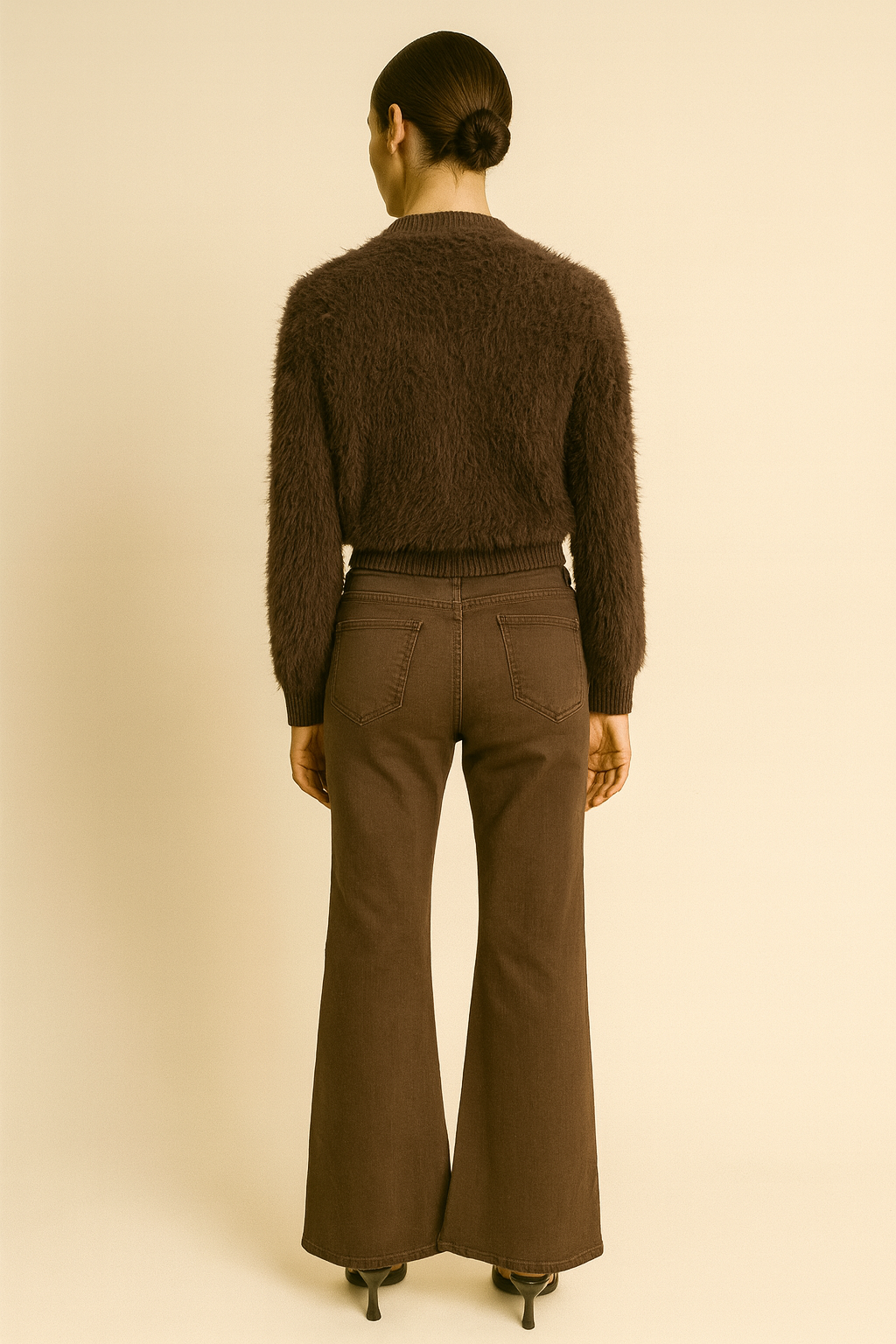 High-Rise Flared Jeans – Brown